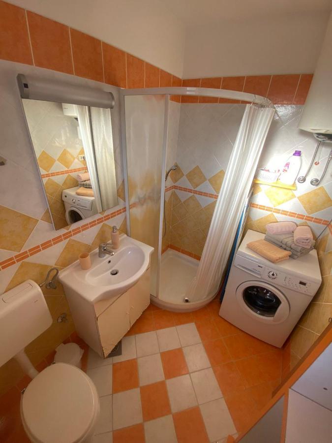 Apartma Brnistra Ginestra Копер Екстериор снимка